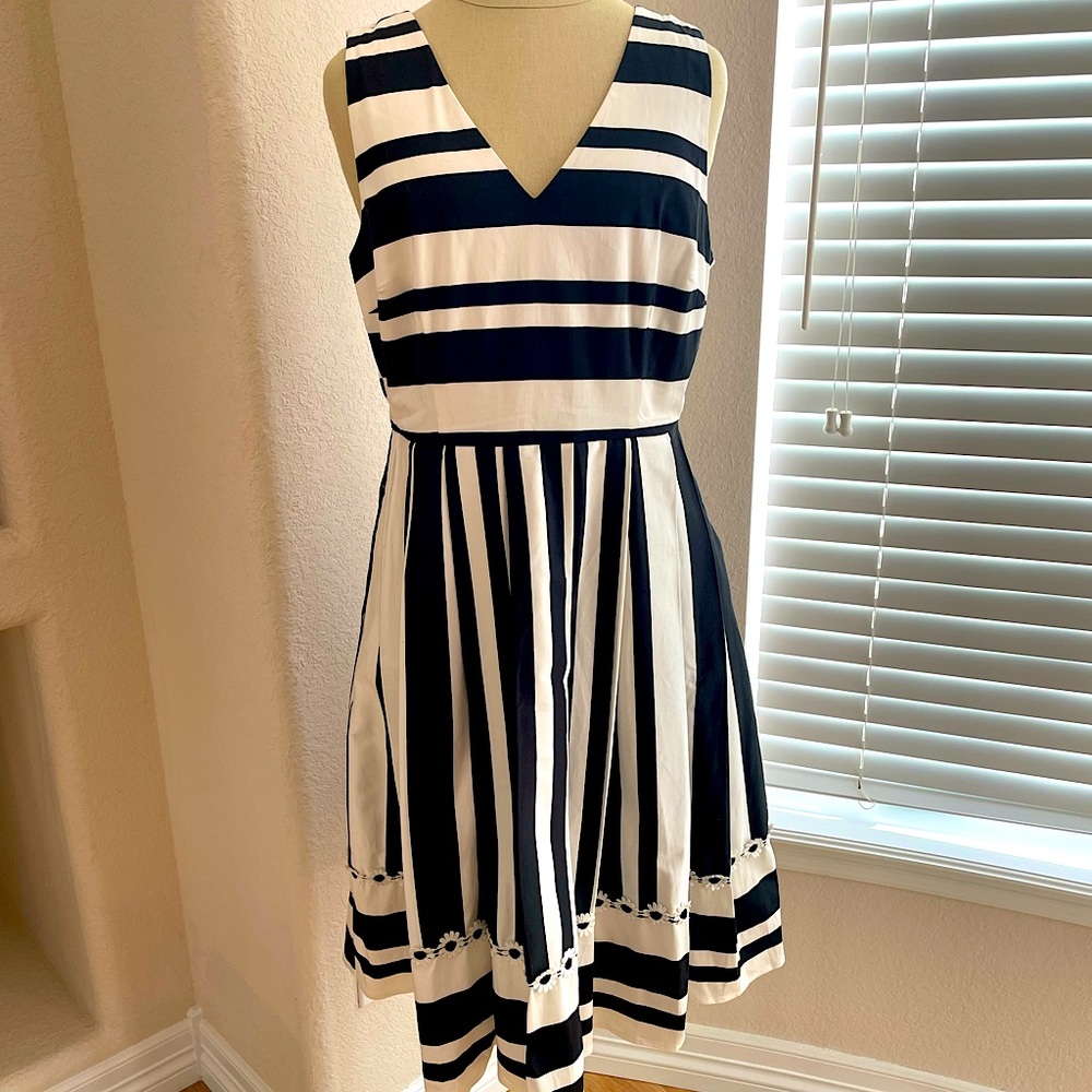 Vintage ModCloth Black and White Stripe V Neck Dress with floral hem in Size L.